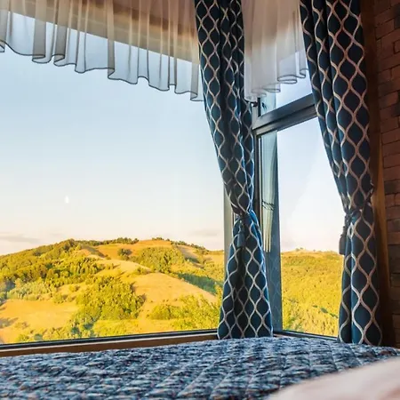 Holiday home Casuta Din Valea Iepii Holbav
